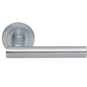 Manital Calla Door Handles On Round Rose, Satin Chrome (sold in pairs)