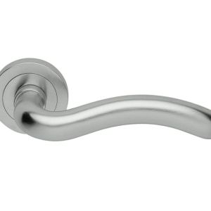 Manital Squiggle Door Handles On Round Rose, Satin Chrome (sold in pairs)