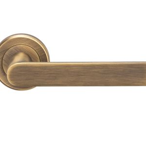 Serozzetta Edge Door Handles On Round Rose – Antique Brass (sold in pairs)