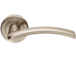 Serozzetta Residential Trenta Door Handles On Round Rose, Satin Nickel  (sold in pairs)