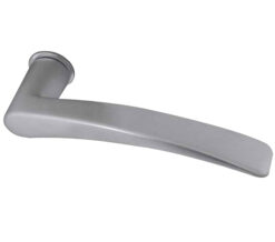 Reguitti Collina Door Handles On Minimal Round Rose