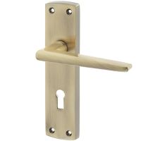 Bray Suite Door Handles On Backplate, Antique Brass – JV390AB (sold in pairs)