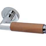 Reguitti Havanna Light Wood Door Handles On Round Rose, Polished Chrome (sold in pairs)