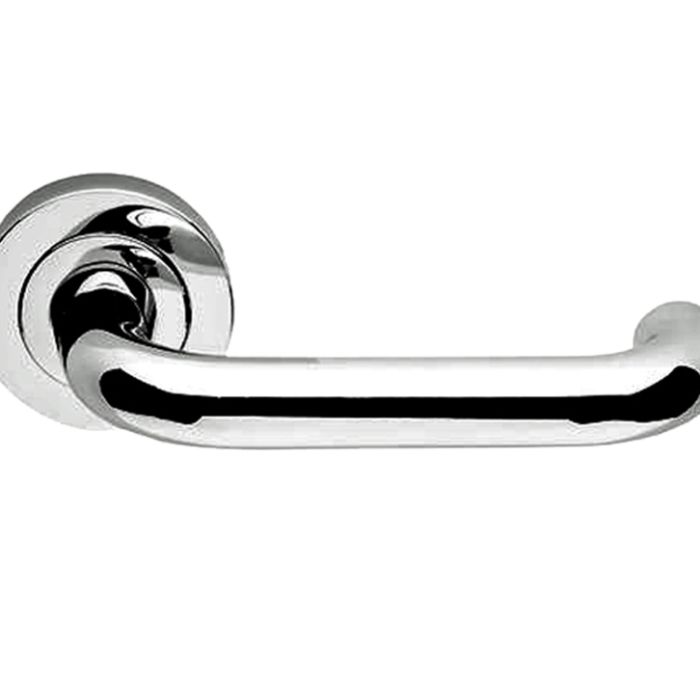 Thame Door Handles On Round Rose, Polished Chrome  (sold in pairs)