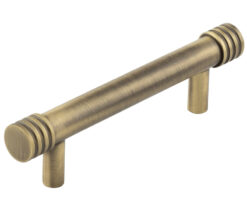 Frelan Hardware Hoxton Sturt Cabinet Pull Handle With Grooved Detail (96mm), Antique Brass - HOX450AB