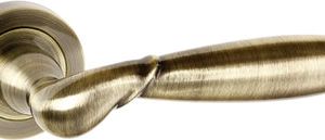 Atlantic Door Handles Old English Rochester, Antique Brass – OE-173 AB (sold in pairs)