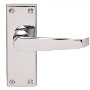 Carlisle Brass CBV31CP Victorian Flat Lever On Backplate – Latch (Contract Range) – 120mm x 40mm – Polished Chrome 