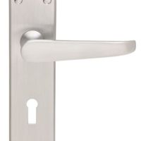 Carlisle Brass M30SC Victorian Lever On Backplate – Lock 57mm C/C Satin Chrome