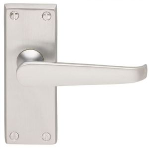 Carlisle Brass M31SC Victorian Lever On Backplate – Latch Satin Chrome