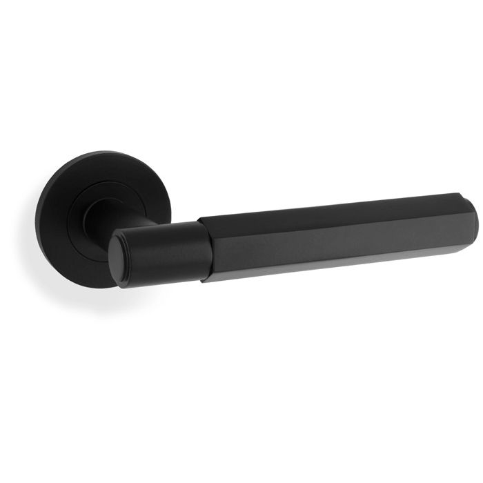 Alexander & Wilks Spitfire Hex Door Handles On Round Rose – AW224