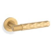 Alexander & Wilks Diamond Cut Spitfire Door Handles On Round Rose (sold in pairs)
