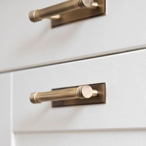 Frelan Hoxton Sturt Cabinet Handle on Back Plate 224mm cc Antique Brass HOX460AB-HOX6060AB