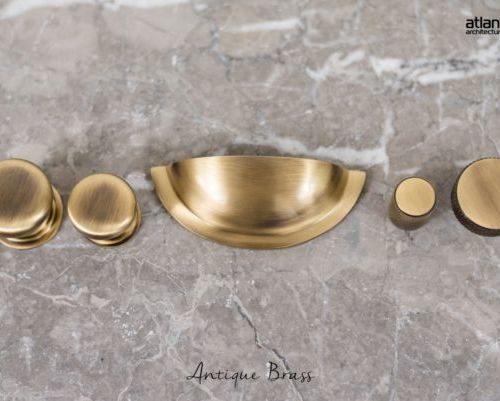 Old English Lincoln Solid Brass Victorian Knob 38mm on Concealed Fix – Antique Brass OEC1238AB