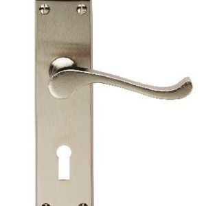 CARLISLE BRASS – CBS54SN-BP VICTORIAN SCROLL LEVER ON BACKPLATE – LOCK 57MM C/C