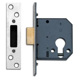 Yale 3220 Security Deadcase 2.5″ Satin Stainless Steel B-3220-SSS-64