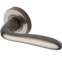 Heritage Brass Columbus Satin Nickel Handles On Round Rose   (sold in pairs)