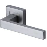 Heritage Brass Delta SQ Satin Chrome Door Handles On Square Rose (sold in pairs)