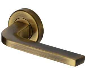 Heritage Brass Bellagio Antique Brass Door Handles On Round Rose