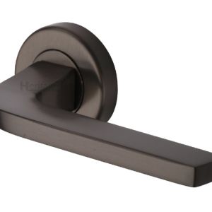 Heritage Brass Bellagio Matt Bronze Door Handles On Round Rose (sold in pairs)