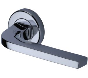 Heritage Brass Bellagio Polished Chrome Door Handles On Round Rose  (sold in pairs)