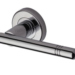 Heritage Brass Alicia Polished Chrome Door Handles On Round Rose (sold in pairs)