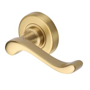 Heritage Brass Bedford Satin Brass Door Handles On Round Rose (sold in pairs)