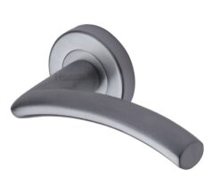 Heritage Brass Centaur Satin Chrome Door Handles On Round Rose  (sold in pairs)
