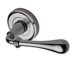 Heritage Brass Roma Polished Chrome Door Handles On Round Rose (sold in pairs)