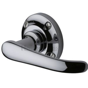 Heritage Brass Windsor Door Handles On Round Rose, Polished Chrome – (sold in pairs)