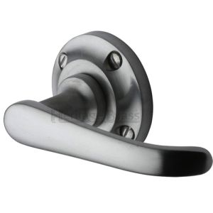 Heritage Brass Windsor Door Handles On Round Rose, Satin Chrome  (sold in pairs)
