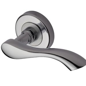 Heritage Brass Algarve Polished Chrome Door Handles On Round Rose  (sold in pairs)