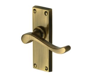 Heritage Brass Bedford Short Antique Brass Door Handles (sold in pairs)
