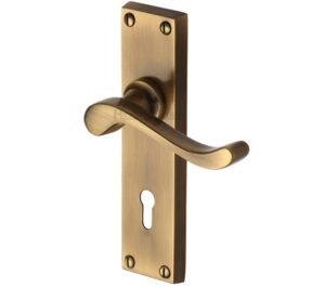 Heritage Brass Bedford Antique Brass Door Handles (sold in pairs)