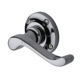 Heritage Brass Bedford Polished Chrome Door Handles On Round Rose(sold in pairs)