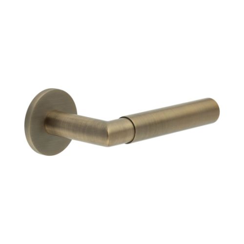 CR-102 Crisp Cylindrical Design with a Clean Mitred Joint